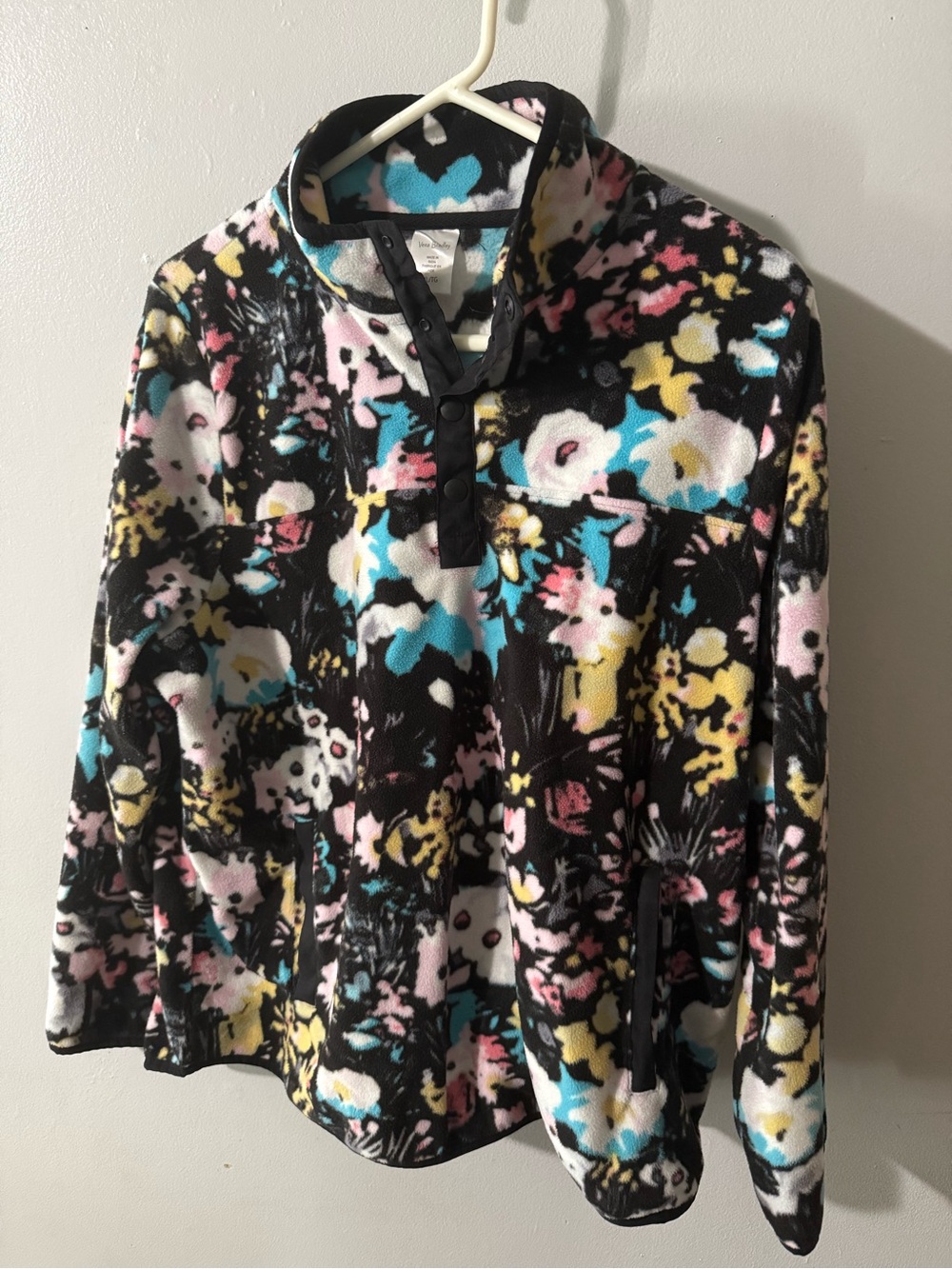 Vera Bradley Black Floral Snap-Placket Fleece Pullover